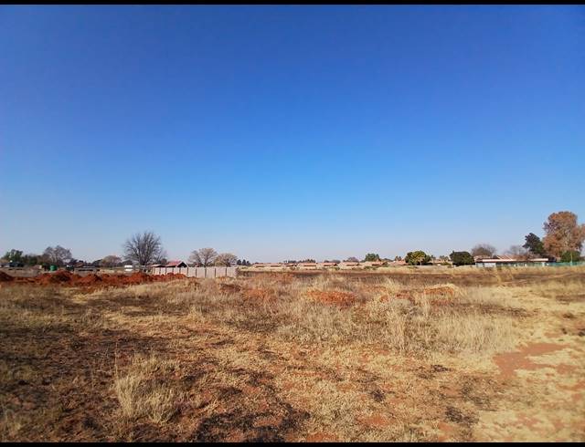 992M² VACANT LAND FOR SALE IN KOOKRUS